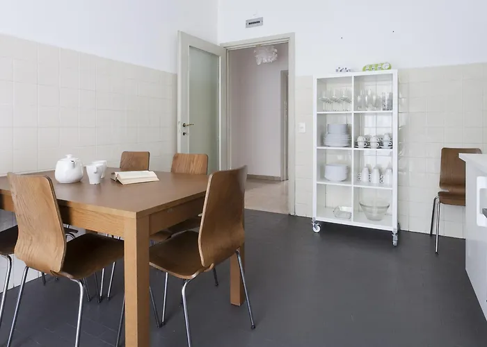 Apartment Youhosty - Copernico 47 Milan