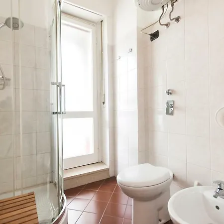 Youhosty - Copernico 47 * Mediolan