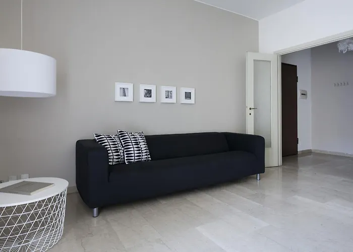Youhosty - Copernico 47 Apartment *