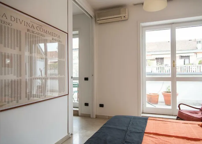 Youhosty - Copernico 47 Apartment
